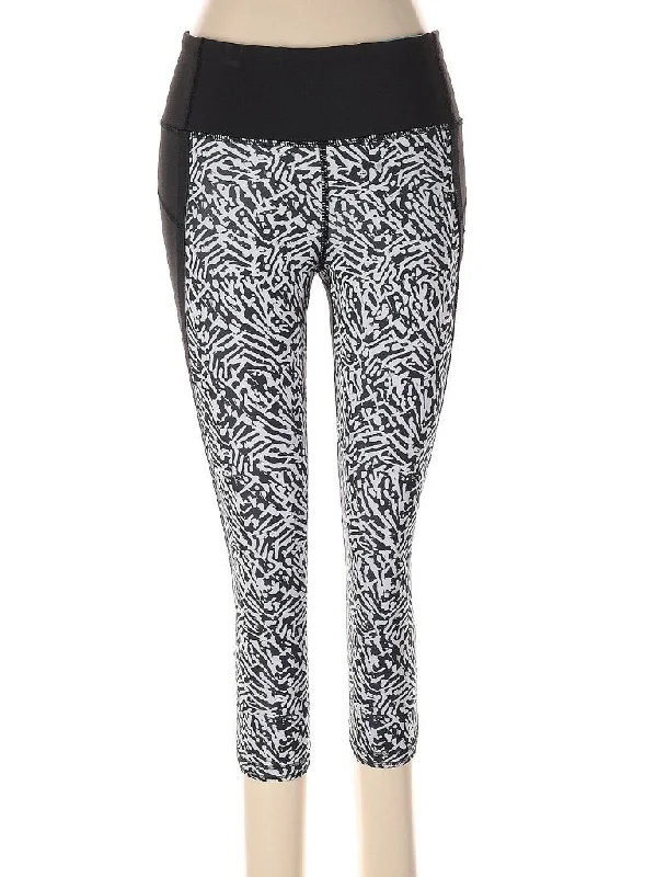 Lululemon Black & White Crop Leggings Size 4 Comfortable Slip-On Compression Leggings Lululemon Black & White Crop Leggings Size 4 Comfortable Slip-On Compression Leggings
