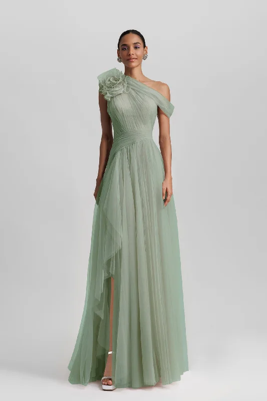 Asymmetrical neckline tulle green dress