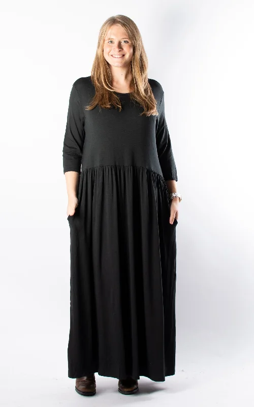 Nova Dress | 3/4 | Long | Black