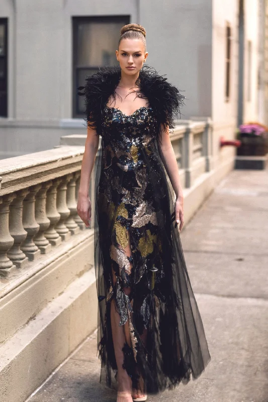 Heart-shaped neckline sequined dress