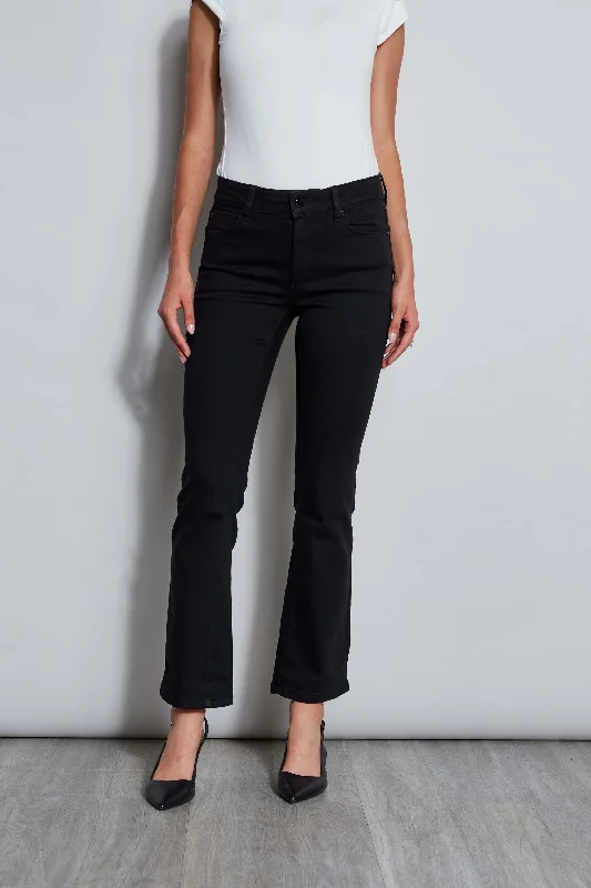 Tahari 28" Fit & Flare Jeans Stylish High-Rise Mom Jeans